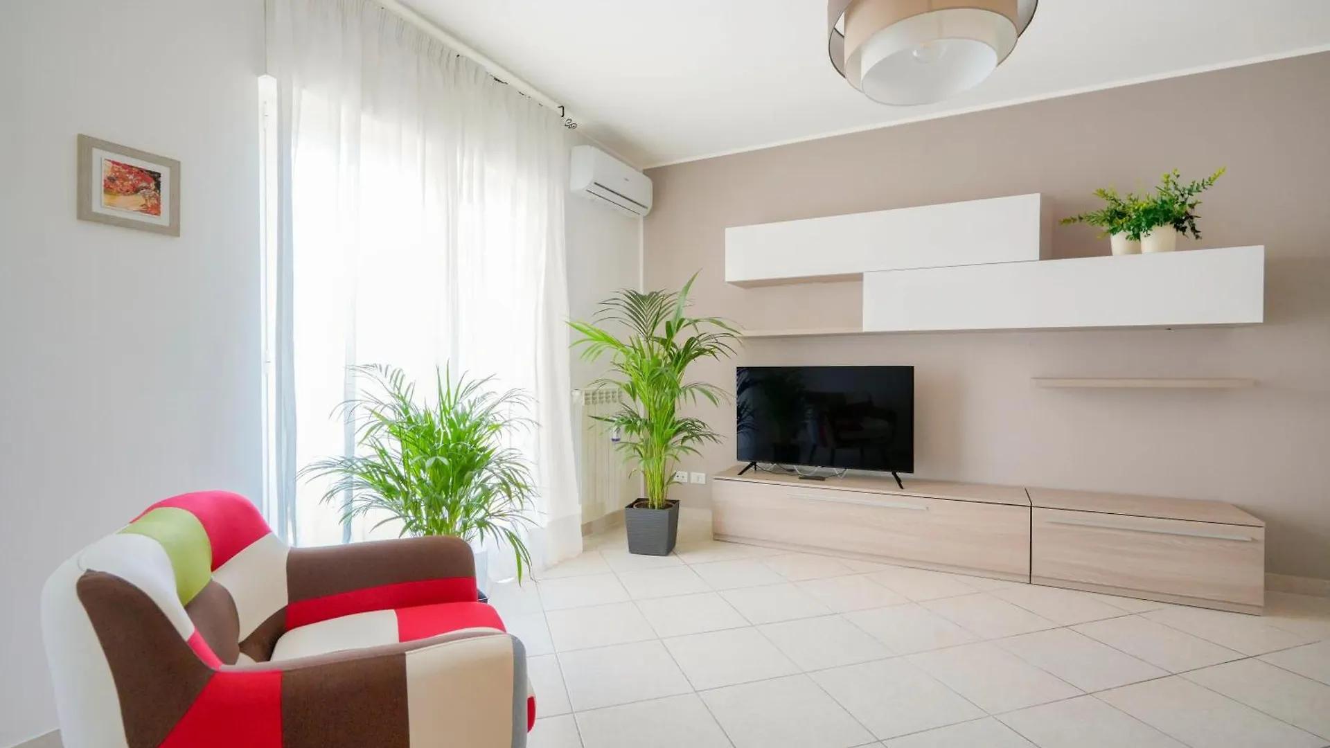 Mistral Suite Apartment - Free Private Car Park Bari
