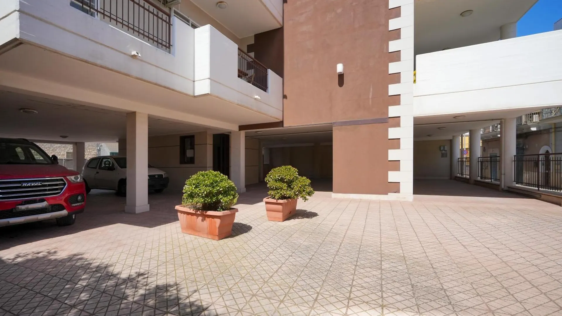 Mistral Suite Apartment - Free Private Car Park Bari